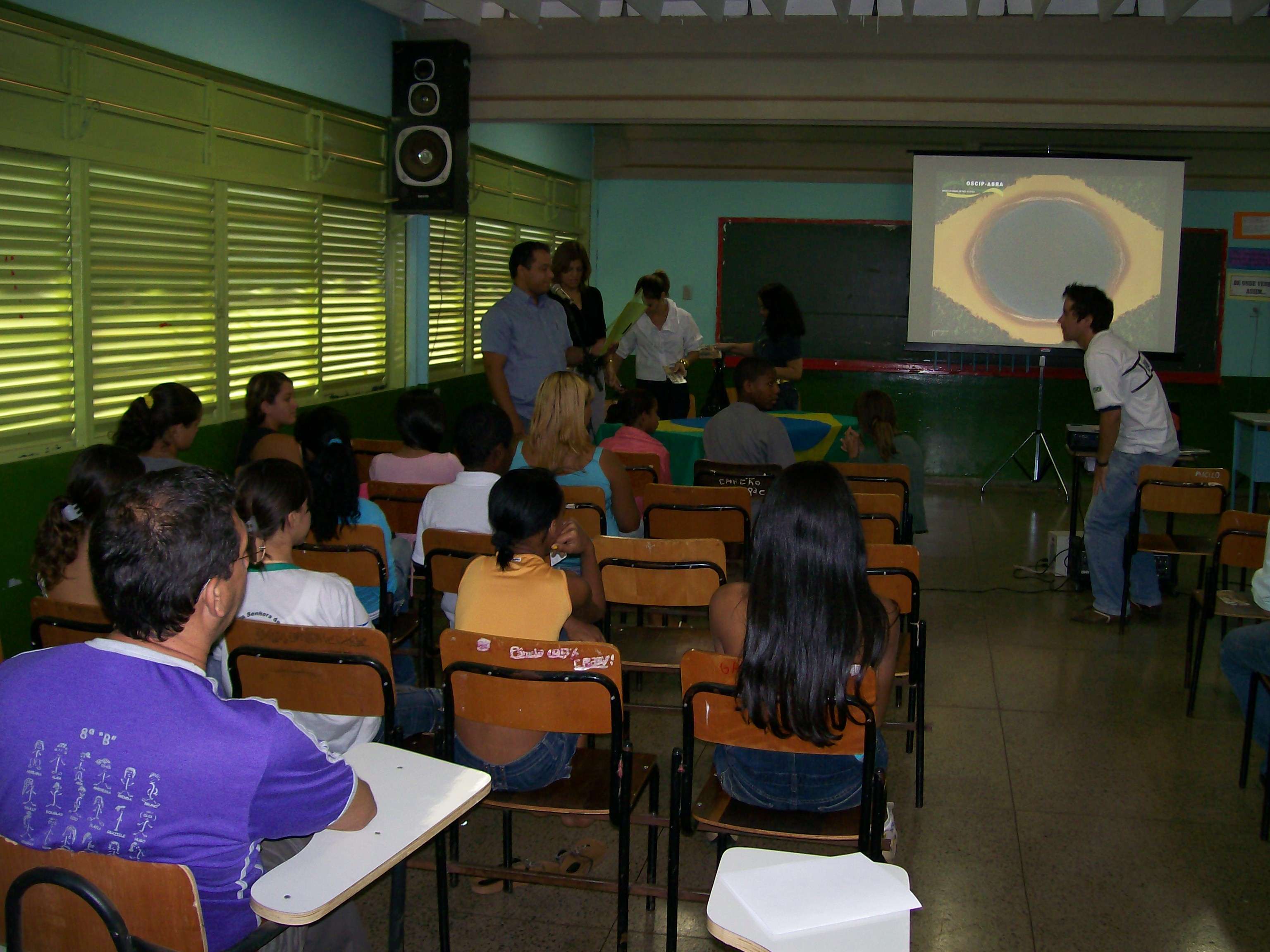 Atividade pedagógica no CEF NSF